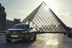 DS 7 Crossback E-TENSE Louvre, nueva edición especial del SUV híbrido enchufable