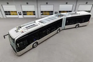 El autobús Mercedes-Benz eCitaro recibe baterías de estado sólido y versión articulada
