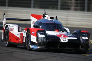 Kamui Kobayashi logra la pole de Le Mans sin récord para el Toyota #7