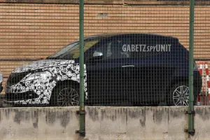 Lancia Ypsilon 2021, fotos de la enésima actualización del utilitario italiano