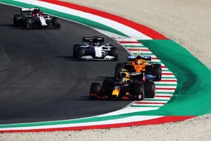 Los pilotos quieren grava en las escapatorias y la FIA responde