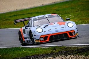 El Porsche #40 de GPX Racing logra la pole de las 6 Horas de Nürburgring