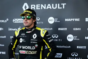 Alonso ilusiona a Prost: «Renault es su familia, nunca vi una negociación tan sencilla»