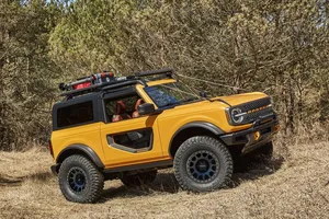 Las peculiares puertas perforadas del Ford Bronco no van a llegar a producción