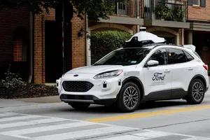 Ford presenta sus nuevos prototipos de conducción autónoma completa