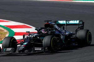 Hamilton se lleva su clásica pole de los sábados de Gran Premio