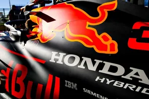 Honda, abierta a ceder su tecnología a Red Bull para un motor propio