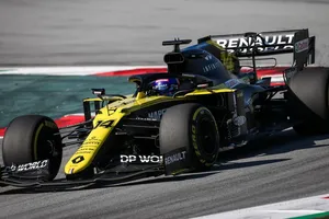 Las imágenes del debut de Fernando Alonso con el Renault RS20
