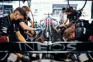 Mercedes confirma un positivo por COVID-19 en los días previos al GP de Eifel