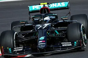 Bottas manda en los primeros kilómetros en Portimao