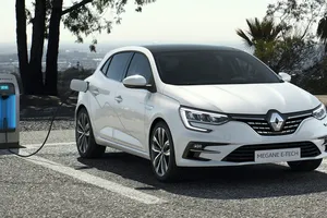 Renault Mégane E-Tech, ahora con carrocería hatchback de 5 puertas