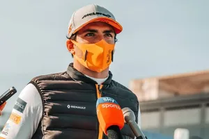 Sainz y el formato de GP de dos días: «Somos los mejores, nos dan demasiado tiempo»