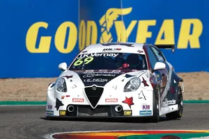 Vernay, Boldizs y Michelisz se reparten las tres poles del WTCR en Aragón