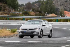 El Volkswagen Virtus es cazado en Europa, ¿qué cambios recibirá este Polo Sedán?