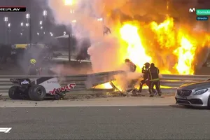 Grosjean sufre el peor accidente en F1 en muchos años: coche partido en dos y ardiendo