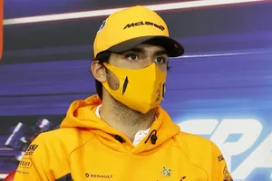 Sainz valora hacer un test con el Ferrari de 2018 para preparar la F1 de 2021