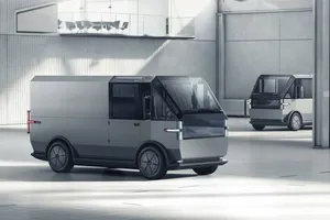 La nueva furgoneta eléctrica de Canoo es una copia descarada del Tesla Cybertruck