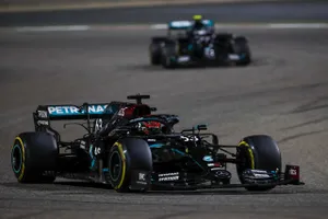 Russell pide un Mercedes: «Espero haber dado problemas a Toto con mi futuro»