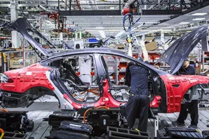 La producción de los Tesla Model S y Tesla Model X se va detener durante varios días