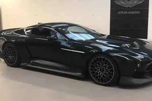 El único Aston Martin Victor aparece por sorpresa en Bélgica