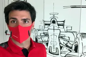 Carlos Sainz ya rueda con el Ferrari SF21 en el simulador de Maranello