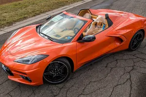 El último Chevrolet Corvette 2020 fabricado sale a subasta a estrenar