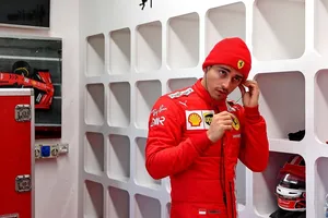 Leclerc, Sainz y Ferrari: «No le he dado consejos, sabe bien lo que hace»