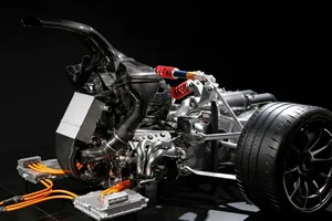 La tecnología Mercedes-AMG E Performance transformará los híbridos enchufables deportivos