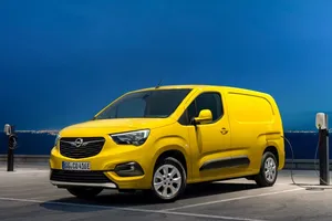 Nueva Opel Combo-e Cargo, llega la segunda furgoneta eléctrica de la marca del rayo