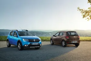 España - Diciembre 2020: El Dacia Sandero arrebata la corona al SEAT León