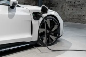 El jefe de Audi apunta que los futuros coches eléctricos dispondrán de menos autonomía