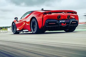 El Ferrari SF90 Stradale es mucho más rápido de lo que anunció la marca