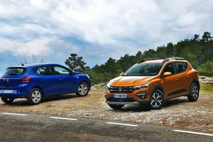 Francia - Enero 2021: El nuevo Dacia Sandero llega pisando fuerte