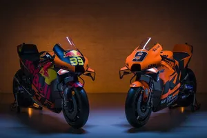 KTM y su equipo satélite Tech 3 presentan sus MotoGP para 2021