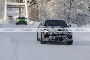 Fotos espía del Lamborghini Urus Evo 2022, el facelift del SUV deportivo en camino