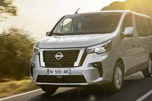 Nissan NV300 Combi 2021, nueva imagen y más tecnología