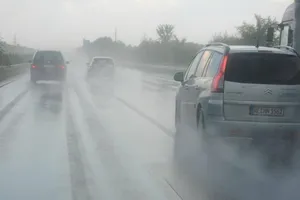 Todo lo que necesitas para enfrentarte al mal tiempo y la temporada de lluvias con tu coche