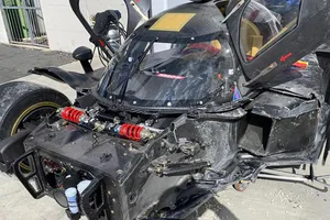 Accidente del SCG 007 LMH en Vallelunga tras realizar más de 200 vueltas