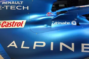 El Alpine A521 debuta en Silverstone con Esteban Ocon al volante