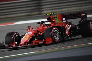 Ferrari ya tiene dos pilotos y quiere el tercer puesto de McLaren