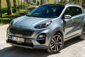 El KIA Sportage más básico y con motor diésel estrena precio, ¿merece la pena?