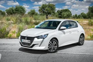 El Peugeot 208 menos potente y más equipado, ¿cuál es su precio? ¿Merece la pena?