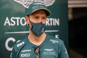 Vettel y sus problemas de adaptación al Aston Martin AMR21