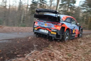 Hyundai y Toyota completan sendos test para preparar el Rally de Croacia