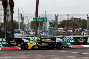 Pole contundente de Colton Herta en St. Petersburg; 10º puesto de Álex Palou