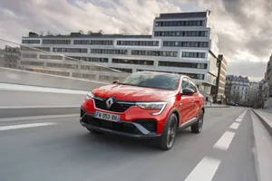 Renault y Dacia pueden ser los próximos en limitar la velocidad máxima a 180 km/h