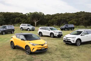 Toyota confirma nuevo SUV de 8 plazas con tecnología de conducción sin manos