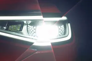 El futuro Volkswagen ID.4 GTX nos muestra sus ópticas antes de su presentación