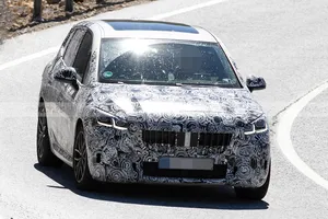 BMW Serie 2 Active Tourer 2022, la nueva generación se deja ver en el sur de Europa
