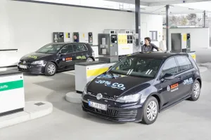 Bosch, Shell y Volkswagen presentan Blue Gasoline, con un 20% menos de emisiones de CO2